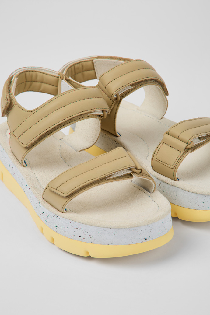 Women's Camper Oruga Up Platform Sandals Beige | K201509-007