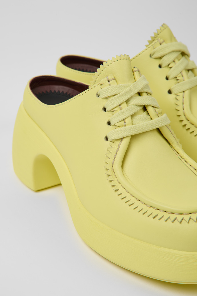 Women's Camper Thelma Mules Yellow | K201429-002