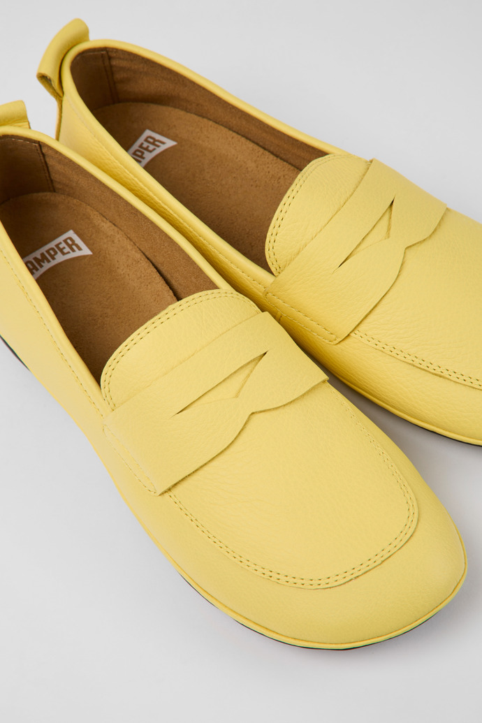 Women\'s Camper Right Loafers Yellow | K201421-006